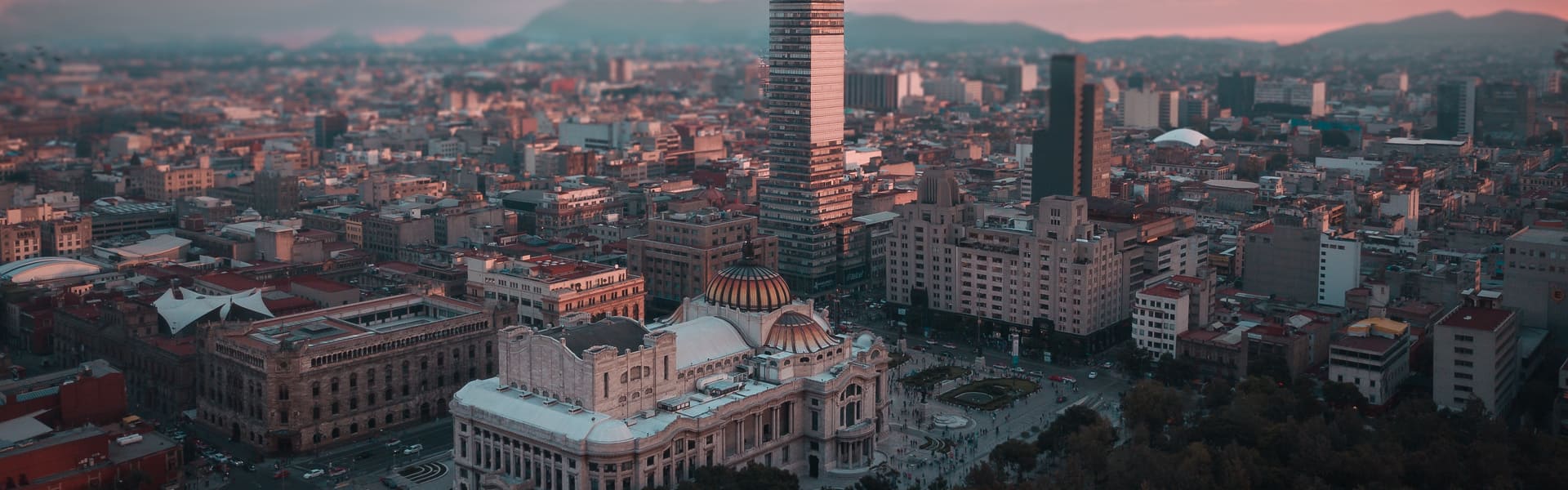 Tour por el Museo Nacional de Antropología y Palacio de Bellas Artes
