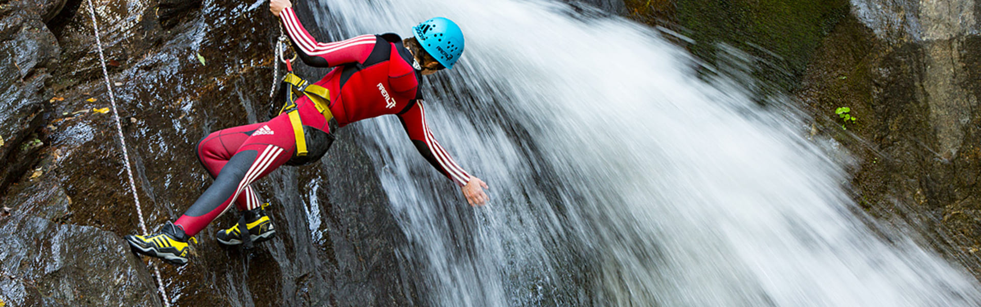 Rápel en las cataratas de Monteverde