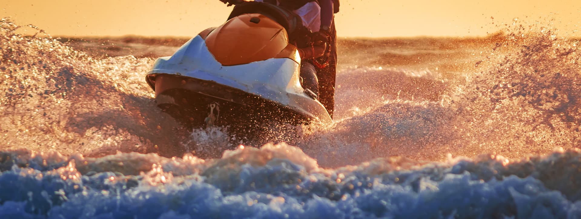 Excursión por la costa en moto de agua 