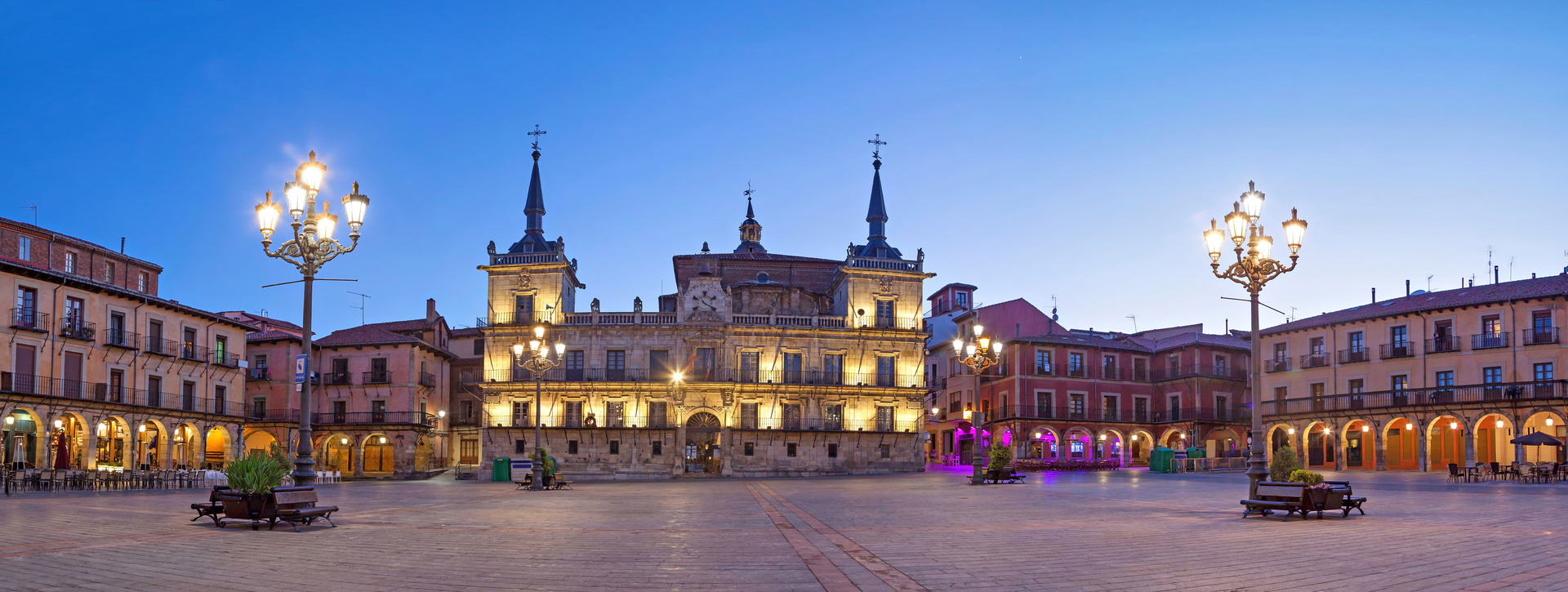 Free tour por León de noche