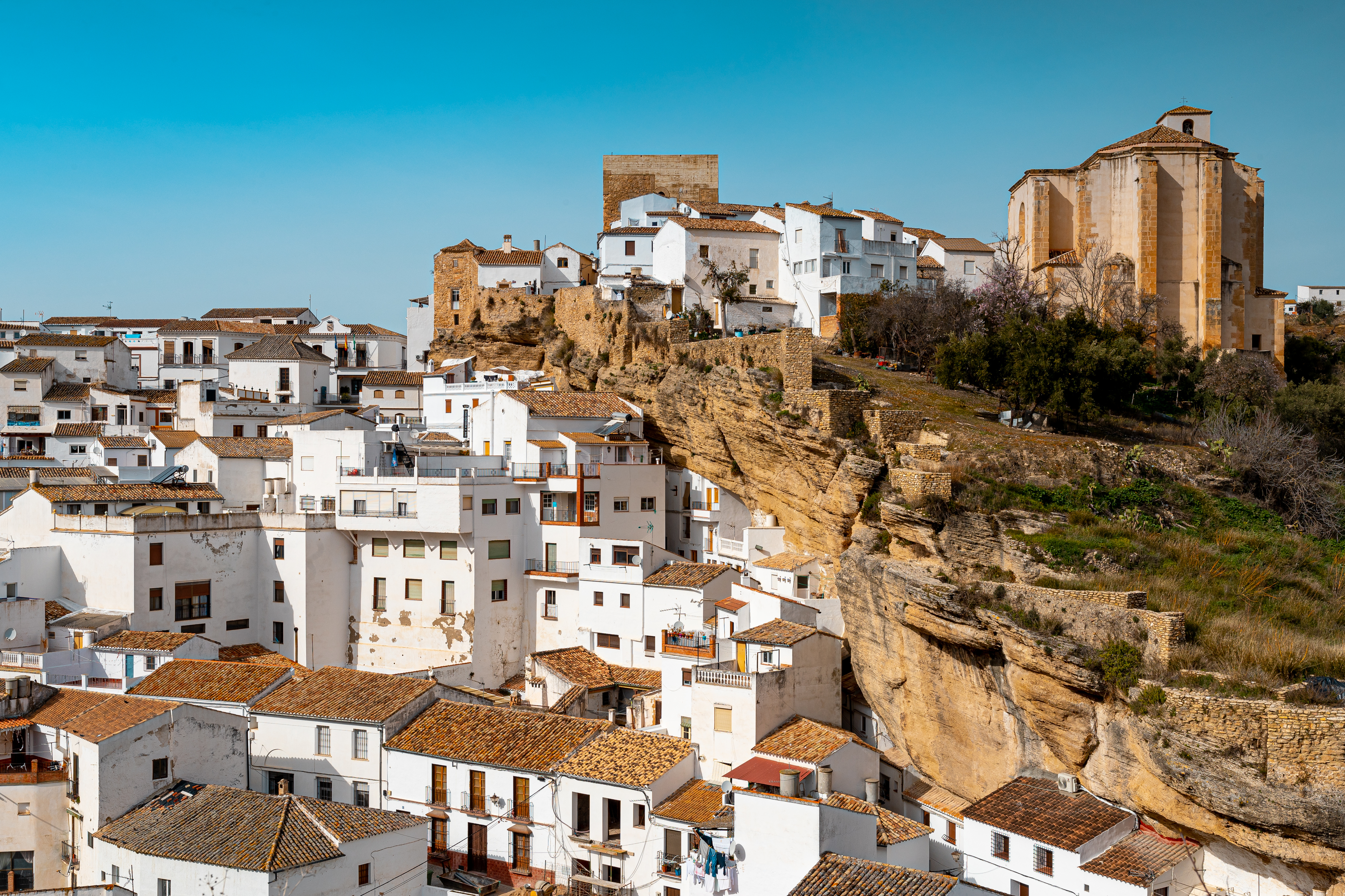 Free tour por Setenil de las Bodegas